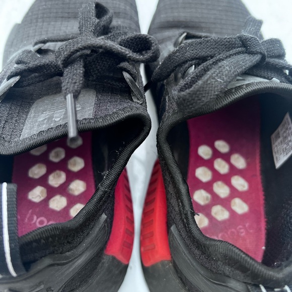 Adidas sneakers women’s size 6 - Picture 3 of 5